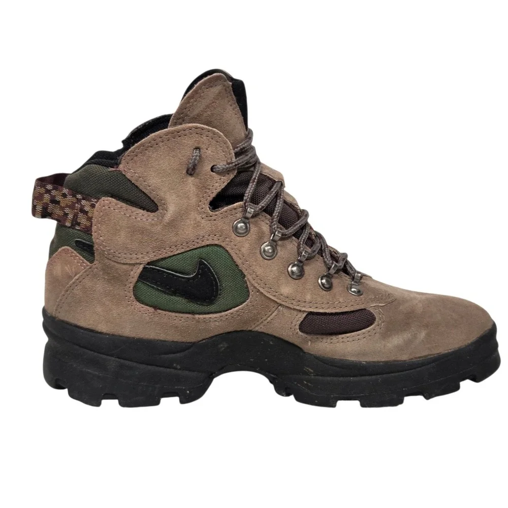 Vintage Nike ACG Air Hiking Boots 90s Mens 8.5 Brown Suede Camo Gorpcore Vtg